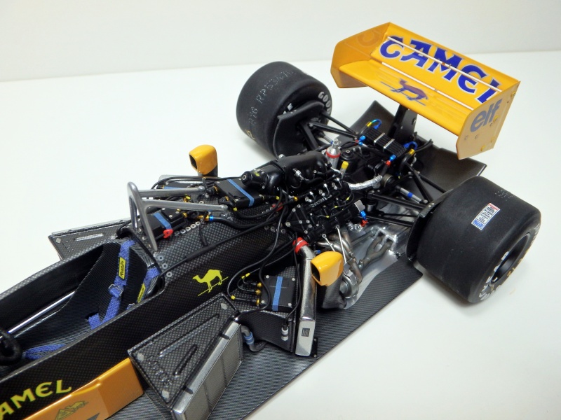 Lotus 99T Senna 1/20 P3190021