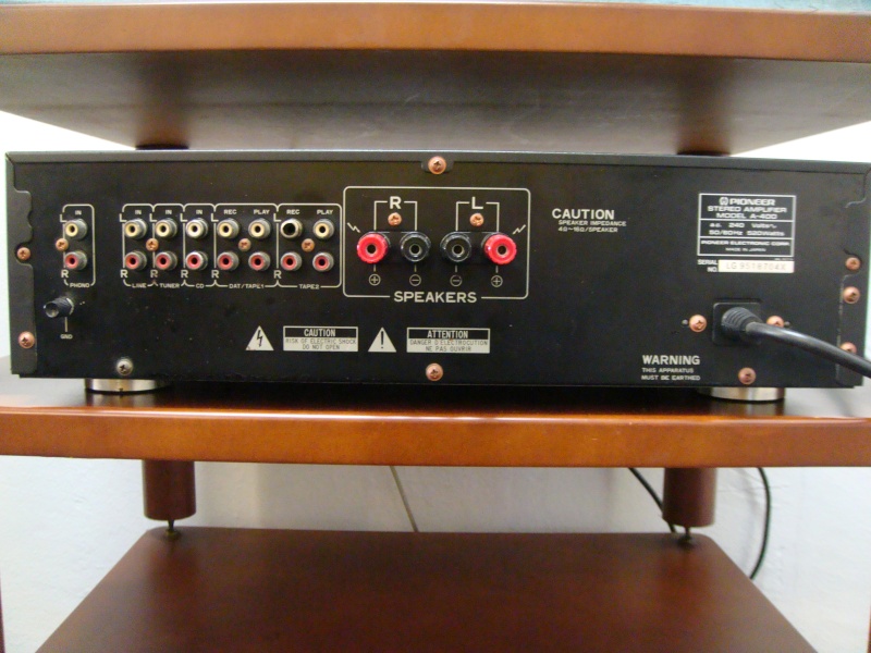 Pioneer A400 integrated amplifier (sold) Dsc00010