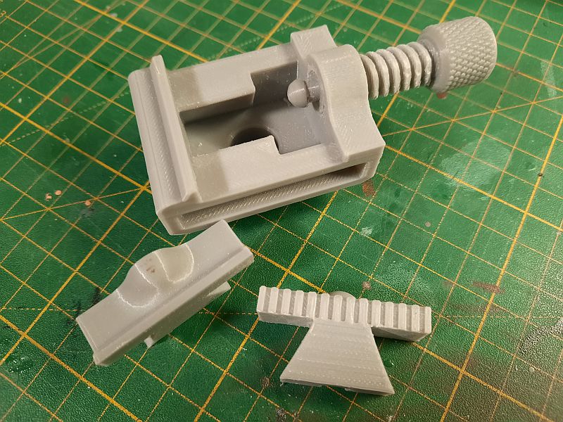 Link 3D-Druck - Minischraubstock mit Tischklemme 1443