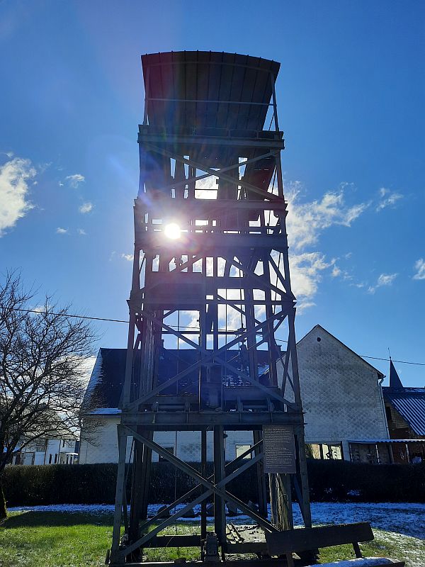 Bartz - Akkulok, Denkmal in Höhn Ww am 27.02.23 20230242