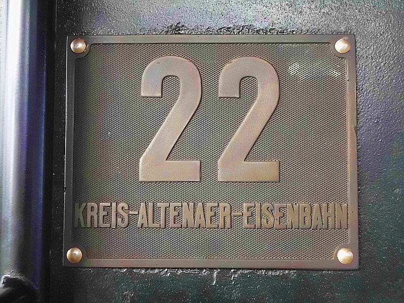 Kreis-Altenaer-Eisenbahn - Lok 22 + Zug im Museum Lüdenscheid Dsci0144