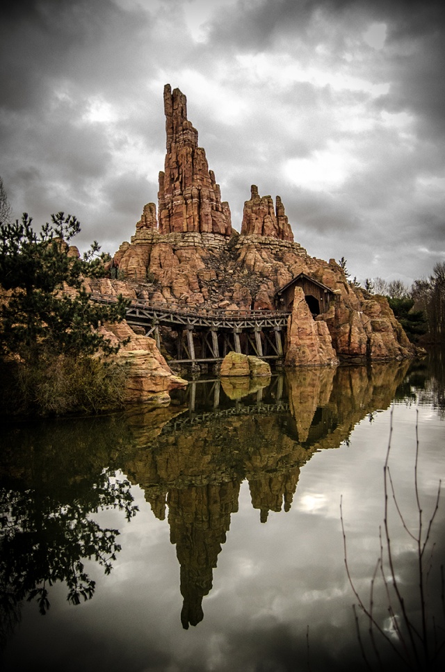 Photos de Disneyland Paris en HDR (High Dynamic Range) ! - Page 4 10022010