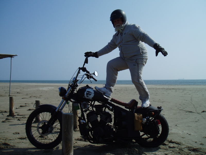 Concours photo mars : Vous et votre moto en selfie. P1010156