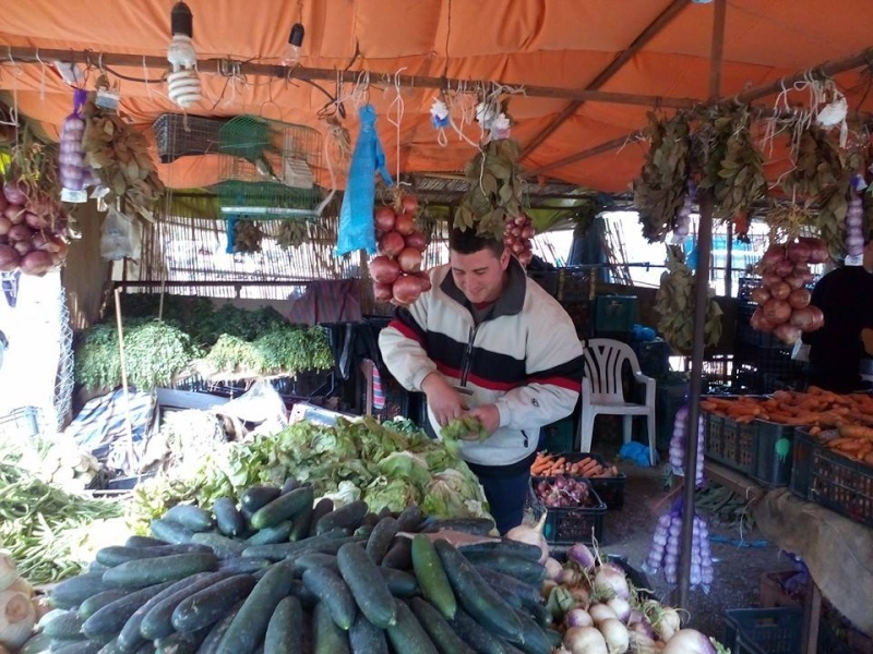 Le roi du marché. Commerce "izeghemar" chez Amrane Toufik 119