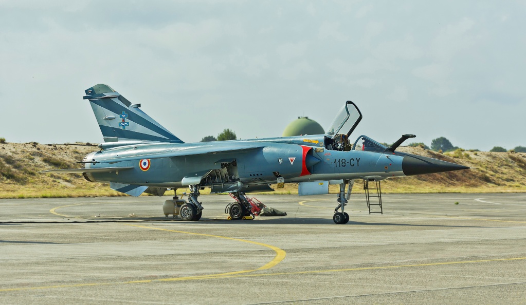 Dassault Mirage F1 - Page 38 118-cy10