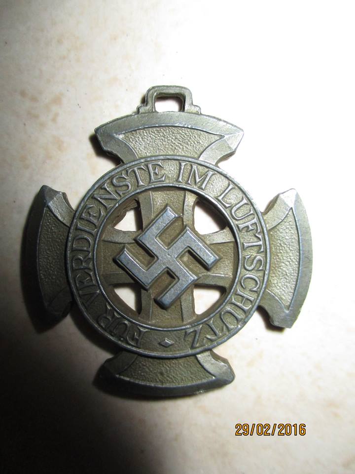 1re classe médaille Luftschultz   12814311