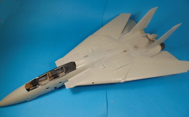 f14B bombcat  trumpeter 1/32  - Page 2 Dsc02513