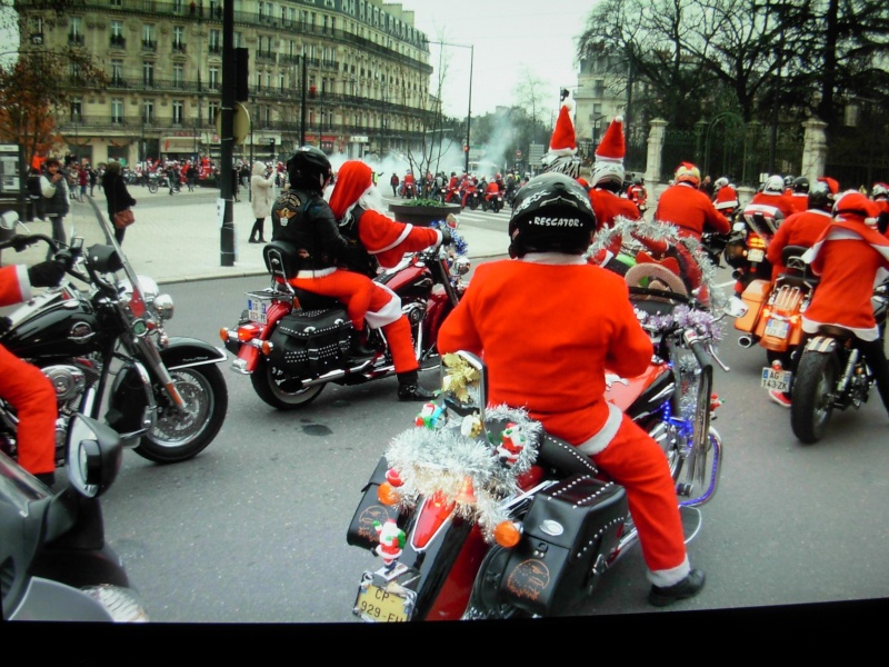 Pères Noel en motos Dscn3114