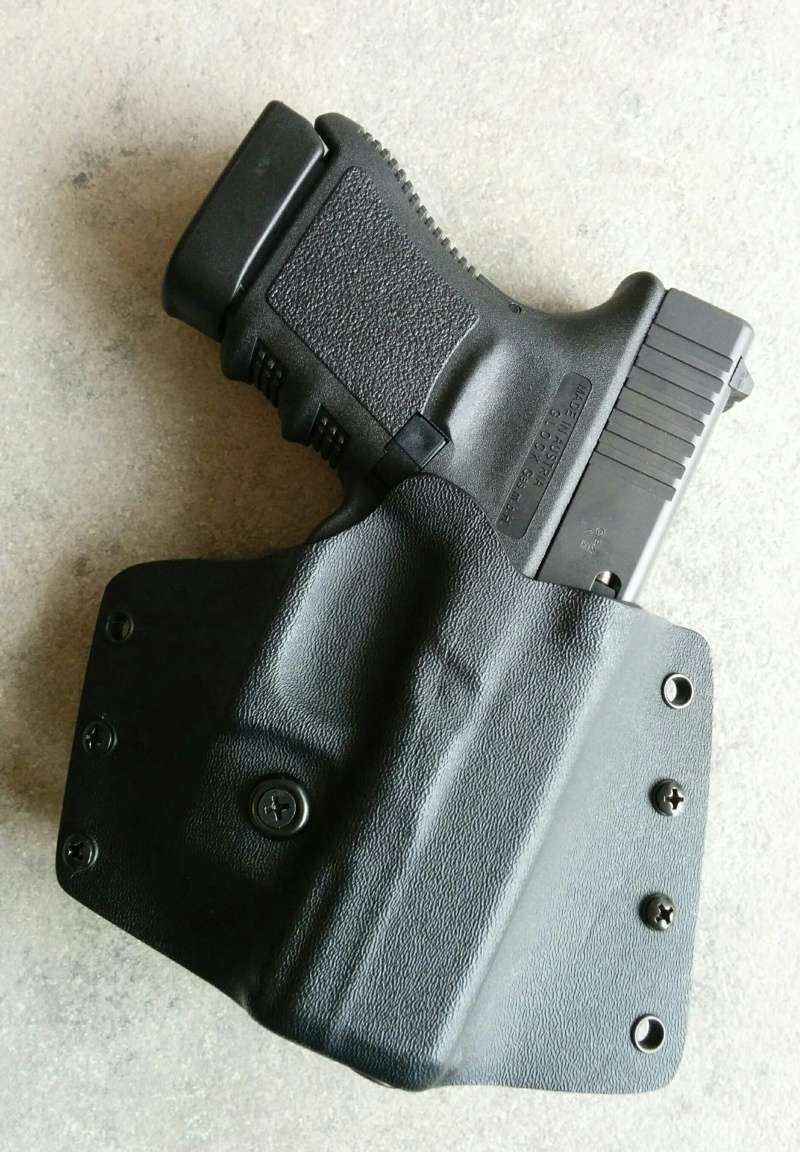 Quel holster pour un Glock 17 ? - Page 2 Img_2014