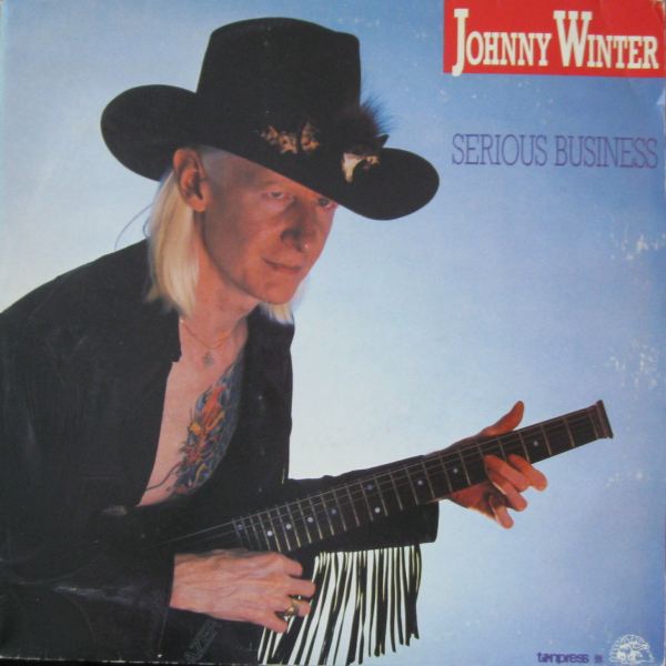 JOHNNY WINTER - SERIOUS BUSINESS (ALLIGATOR RECORDS 1985) Johnny10
