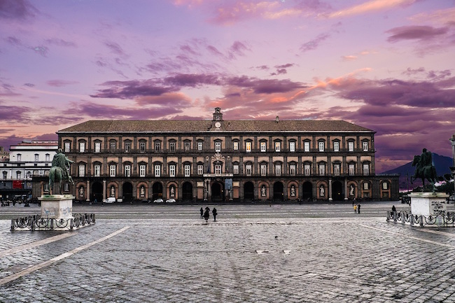 Le palais royal de Naples Palazz11