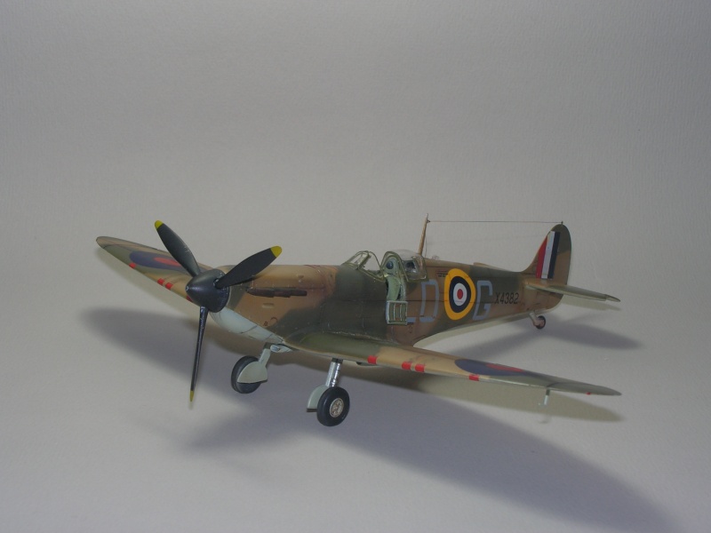 Spitfire MKIa AIRFIX 1/48 - Page 4 2016-010
