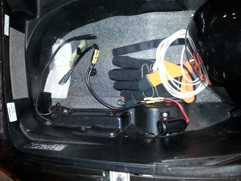 Electric plug under seat Q Scoot_10