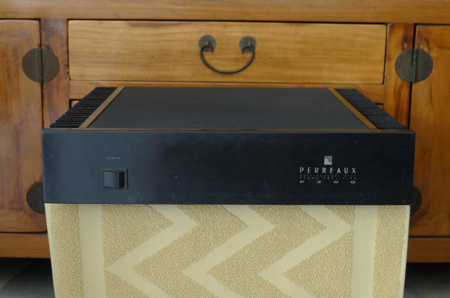 PERREAUX E-200 Stereo Power Amplifier (Used) SOLD P1110441