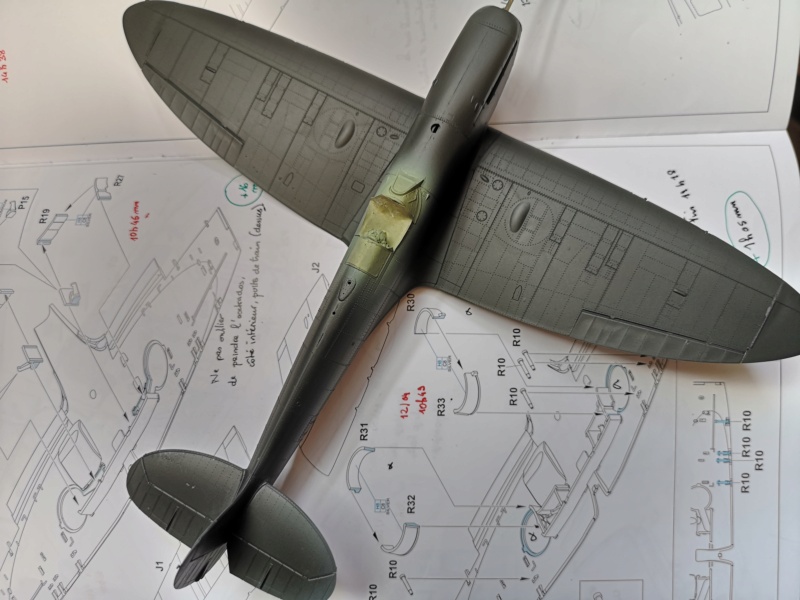 *1/48  Spitfire Mk 1   Eduard - Page 3 Img_2078