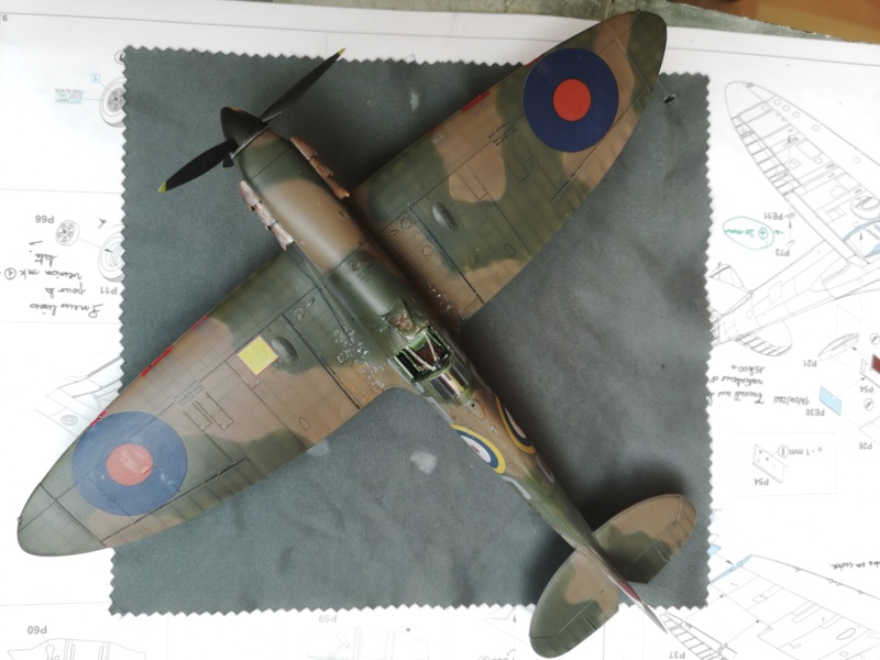 *1/48  Spitfire Mk 1   Eduard - Page 4 Img_2099