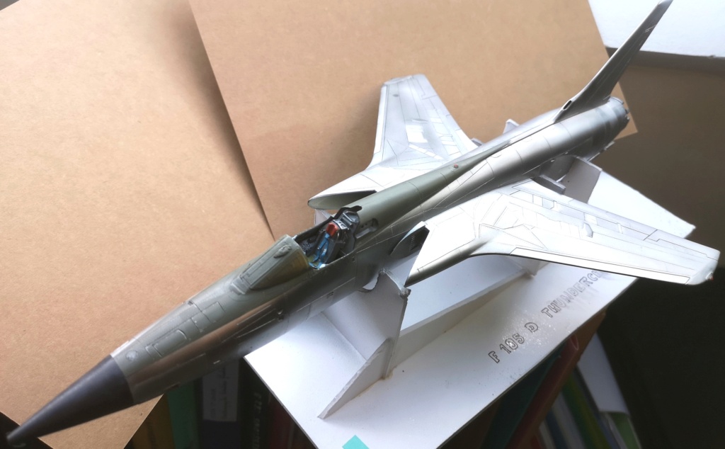 *1/48 F 105 D Monogram - Page 5 Img_2214