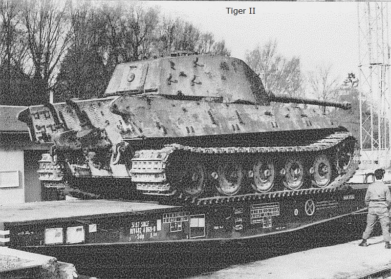 [ REVELL ]   Sd Kfz 182   Tiger II Ausf B    ( Tourelle Henschel )  - FINI - Prise-16