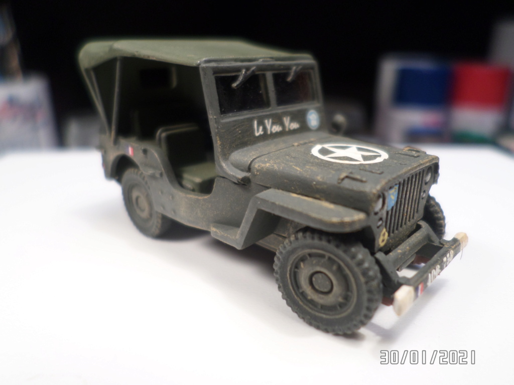 [ ITALERI ]  JEEP " Le you you " Sam_3242