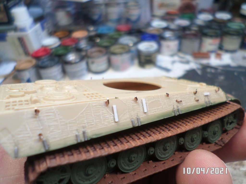 [ REVELL ]   Sd Kfz 182   Tiger II Ausf B    ( Tourelle Henschel )  - FINI - Sam_3644