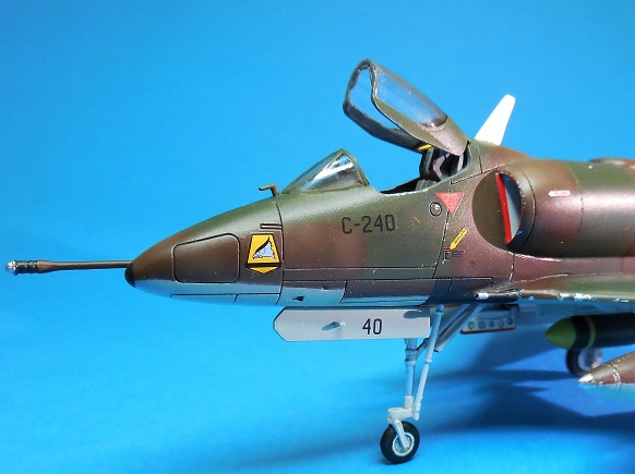 [Airfix] 1/72 - Douglas A-4P Skyhawk - Guerre des Malouines Dscn5612