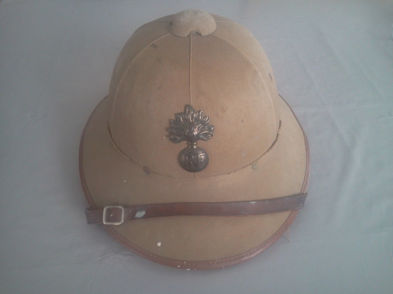 La gendarmerie coloniale : deux nouveaux casques ! Photo124