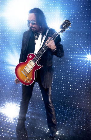 Ace Frehley News ! - Page 20 56d1db11