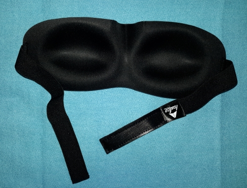 FEDANO.com - Schlafmaske mit eleganter Tasche, Ohrstöpseln Maskei10