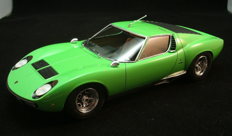 1971 Lamborghini Miura (Hasegawa). 020_co10