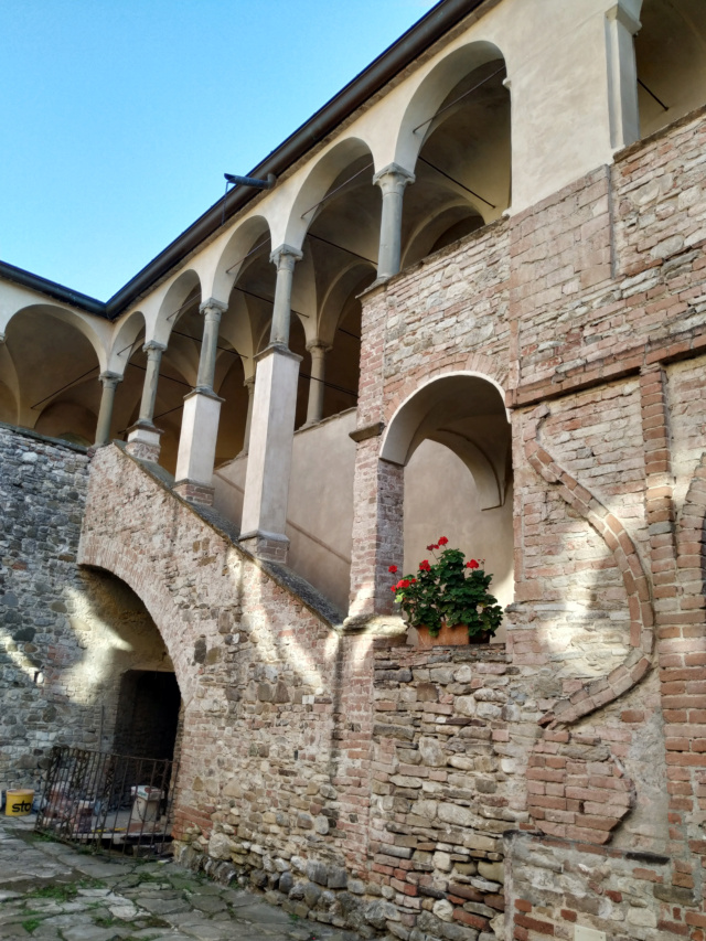 Visita al castello di Agazzano (PC) Img_2018