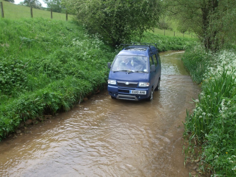 Micro van owners meet Pictur10