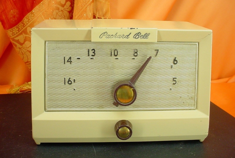 PACKARD BELL 531 1953 TUBE RADIO 1211