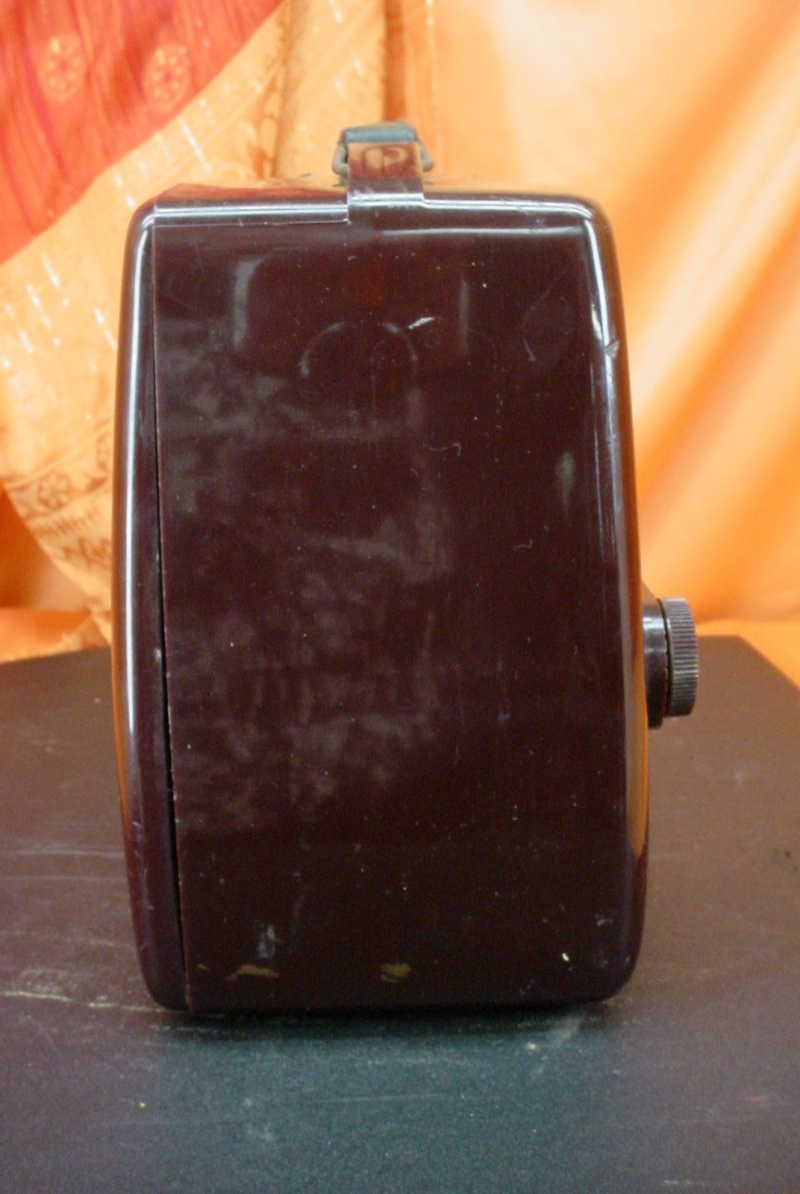 PHILCO 49-601  Plastic Case "Battery" TUBE RADIO 1948-49 618