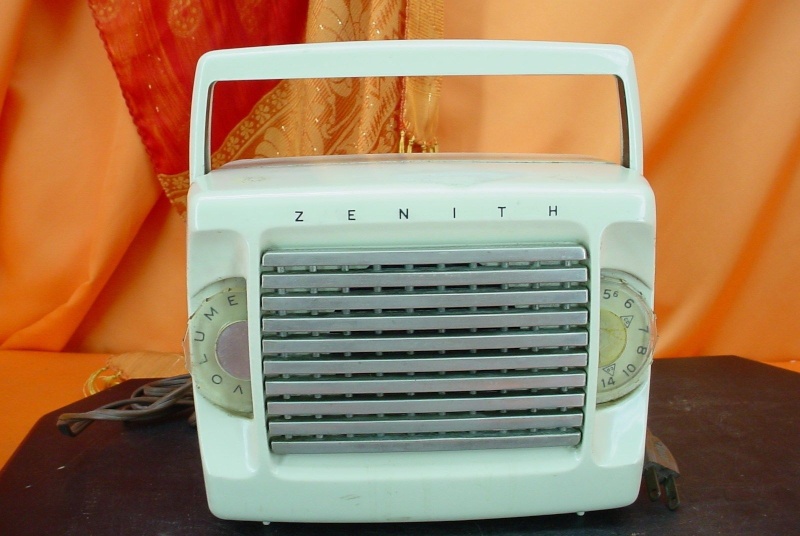 Radio Zenith 813