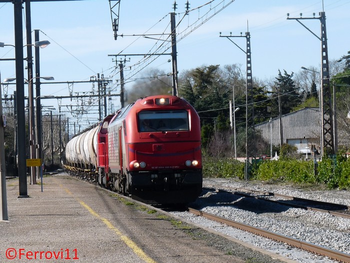 Photos et vidéos de la ligne Bordeaux - Toulouse - Narbonne - Sète (Fil 3) - Page 36 P1060716