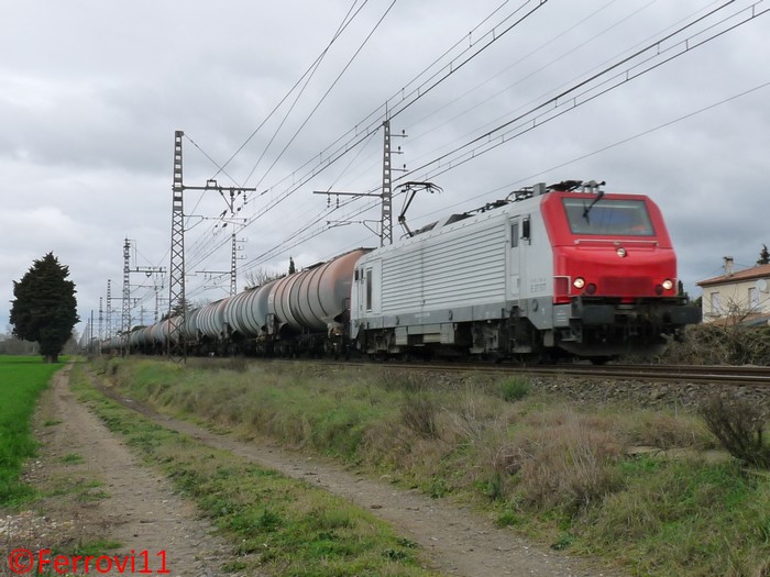 Photos et vidéos de la ligne Bordeaux - Toulouse - Narbonne - Sète (Fil 3) - Page 36 P1060811