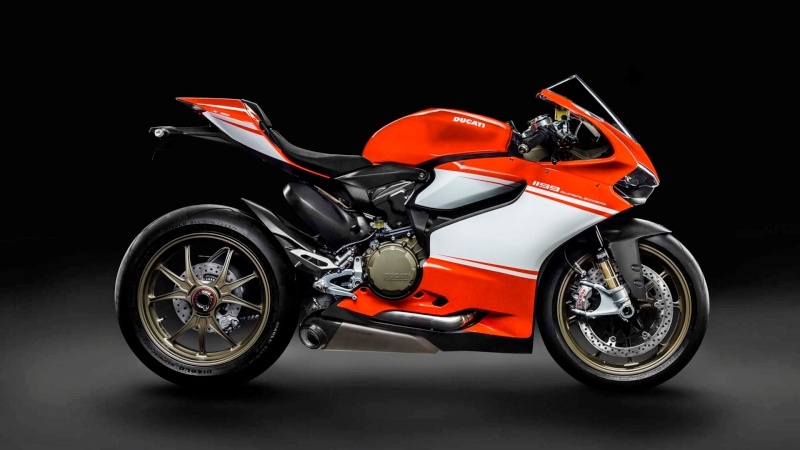 les motos d'hommes toutes marque et modèle confondu - Page 2 Ducati10