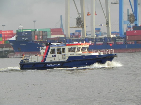 Schiffe auf der Elbe Comp_d18