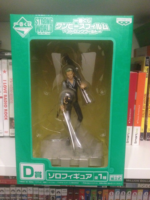 Action figure one piece zoro strong world Img_0710
