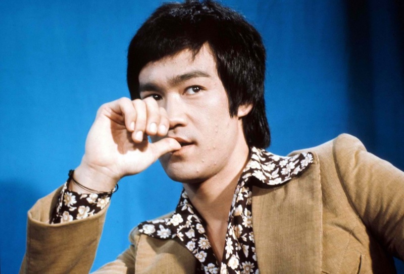 Bruce Lee:  celebrating his life through pics Bruce-15
