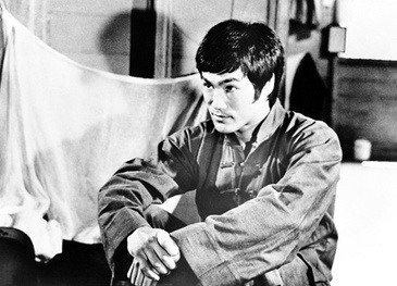 Bruce Lee:  celebrating his life through pics Bruce_11