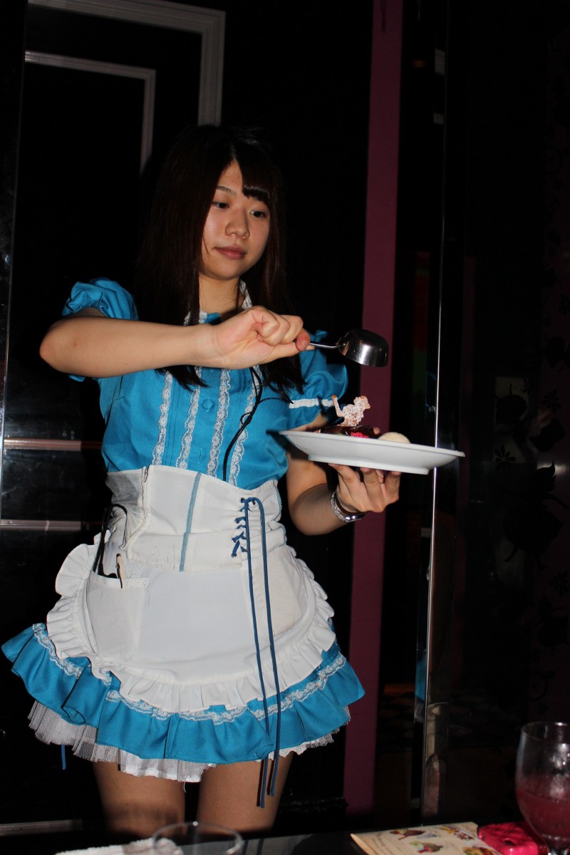 Tokyo Japan: Alice In Wonderland Fantasy Restaurant Photo_10