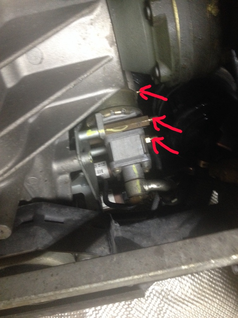[4200 / GranSport] Remplacement pompe F1  Image15