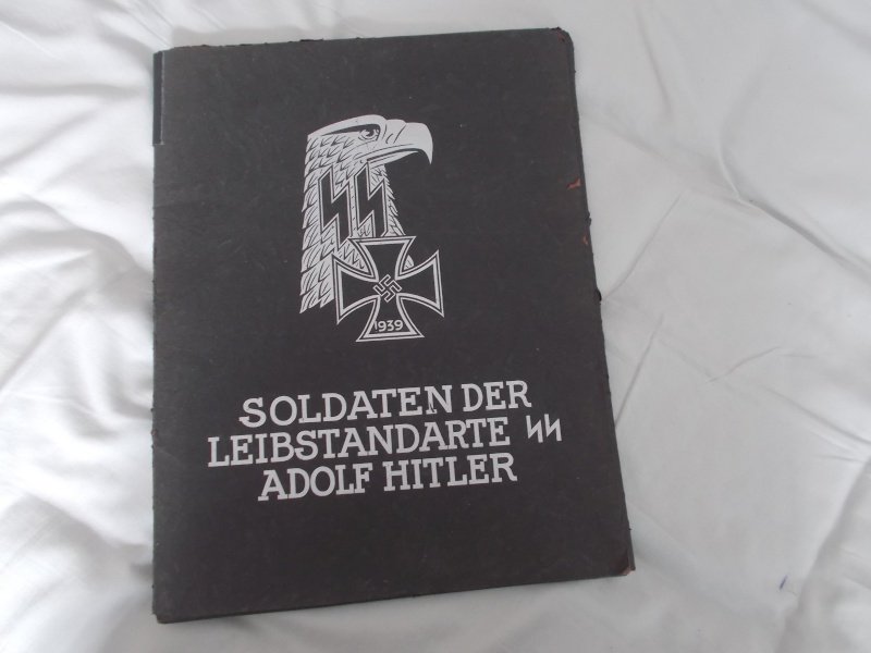 pochette Leibstandarte SS Adolf Hitler Dscn0310