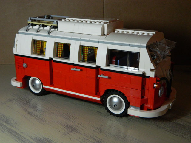 la version mini...en lego...cadeau de mes 50 ans de mon beauf..... Dscn5711