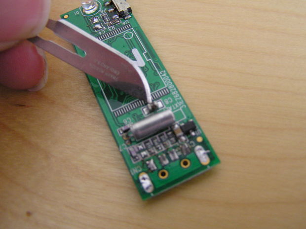 How to repair an Xbox Remote Control - Decoupling Capacitor Fix  Xbox_c13
