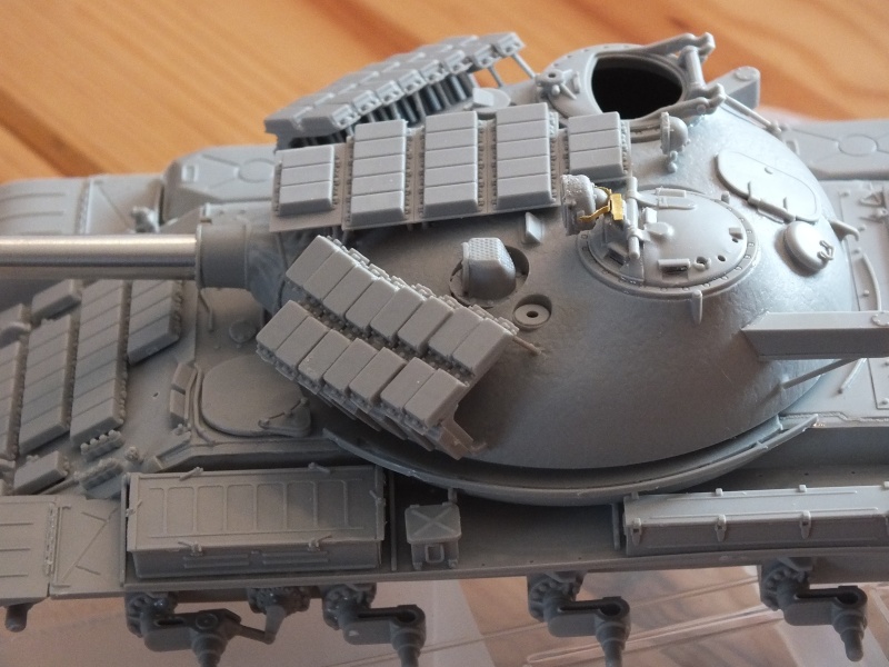 Montage T62 Era Mod.72 Trumpeter 01549 ; 1/35 en attente de peinture. - Page 2 Dscf8964