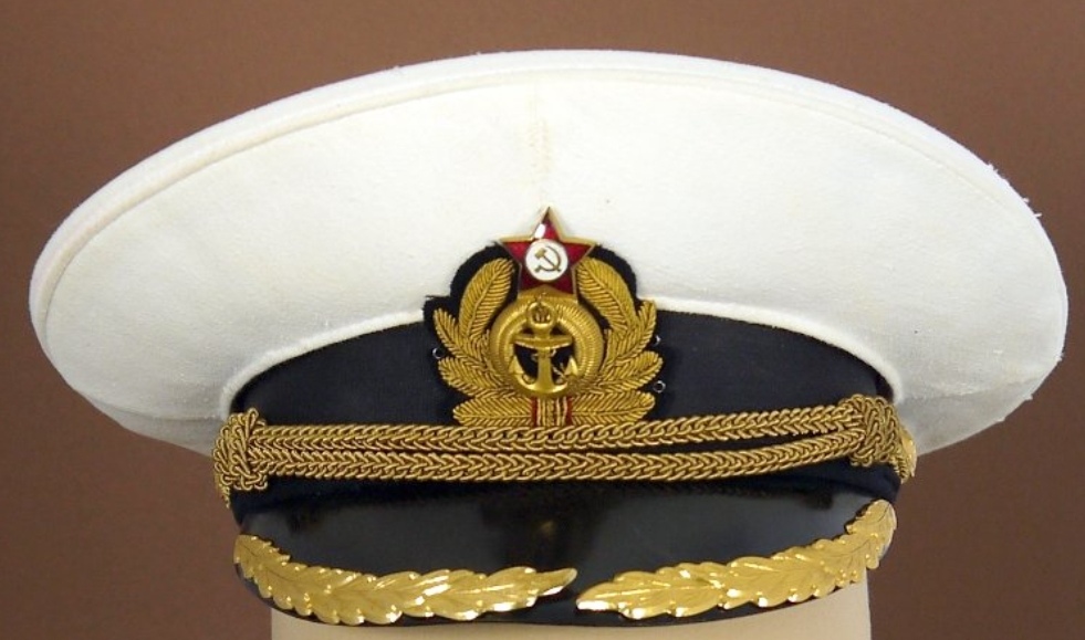 ⭕Un ancien capitaine marine soviétique!  Scree129