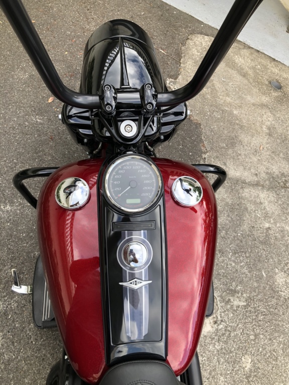Ma nouvelle bécane Road King Special 2018 710c8610