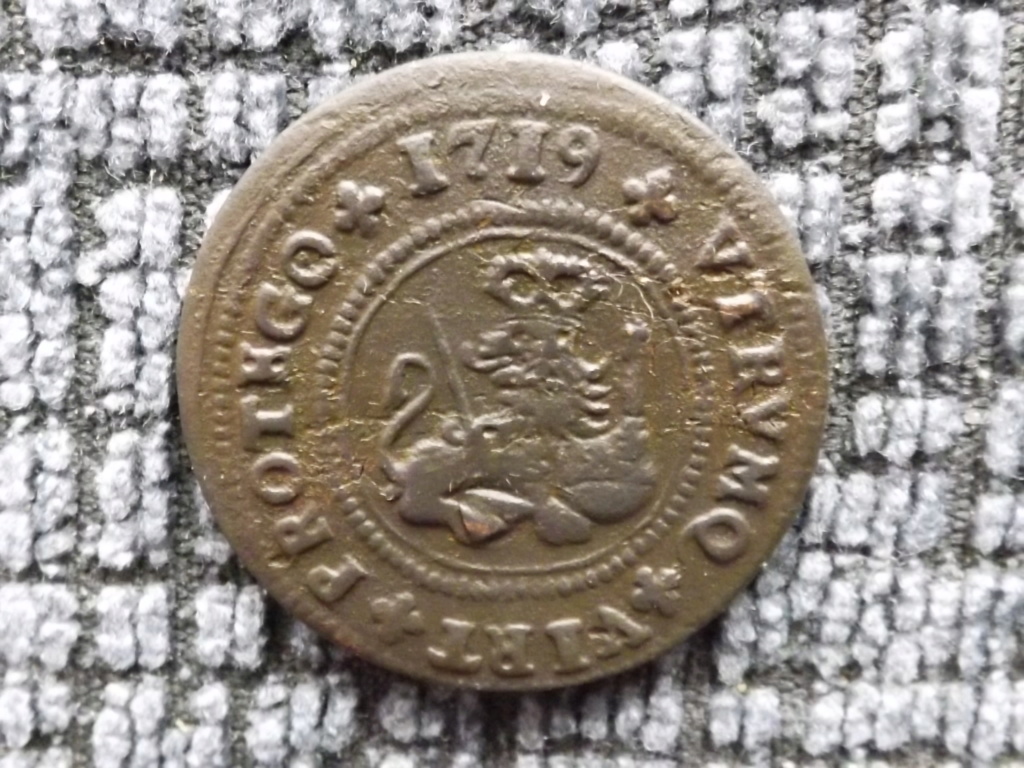 4 Maravedís de 1719, Zaragoza, Felipe V.  Dedicada para taustanensis. Dscf8436